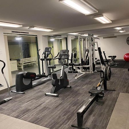 2 Bed 2 Bath Luxury Apartment In Braddon Canberra - Free Heated Pool, Gym, Parking מראה חיצוני תמונה